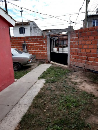 Casa de 3 Dormitorio en Barrio Limache a la venta