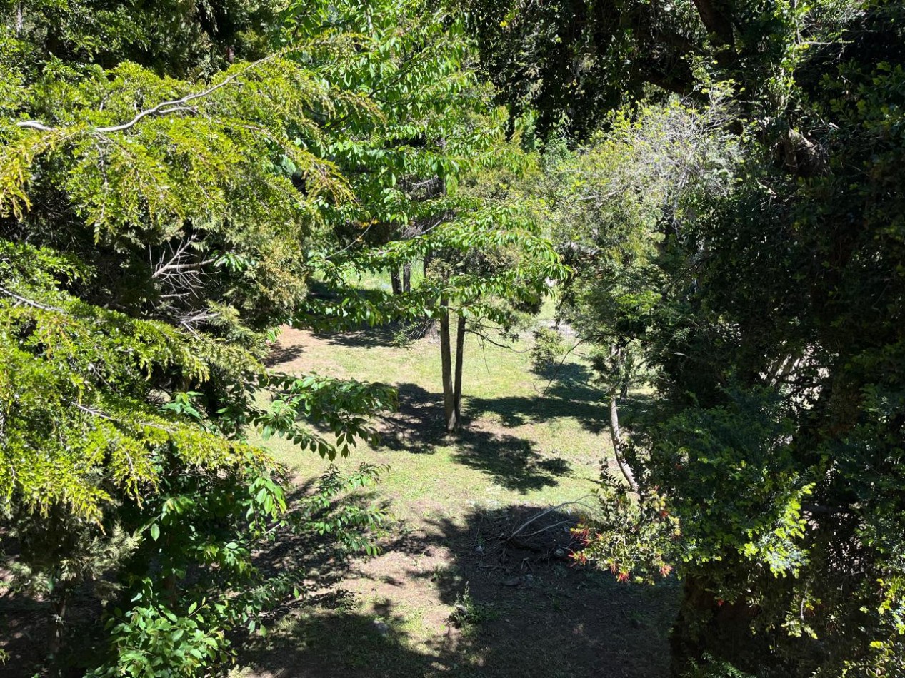 Hermosa casa moderna campestre en pleno cerro de Bariloche (Dos dormitorios)